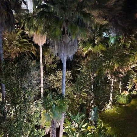 Fantastic 2 Minutes Walk From The Beach