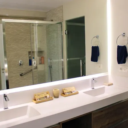 Fantastic 2 Minutes Walk From The Beach Apartment Marbella